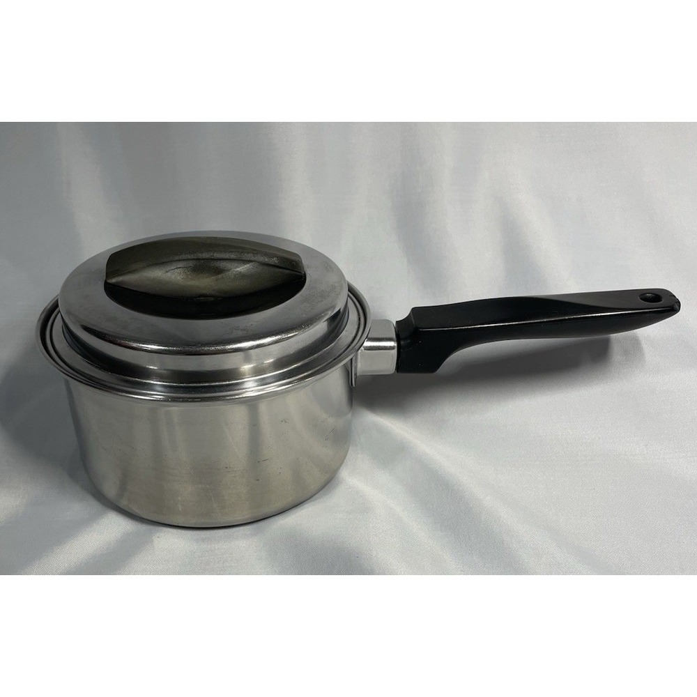 EKCO Flint Ware Stainless Steel Sauce Pan W/ Lid 1 Quart Made in USA